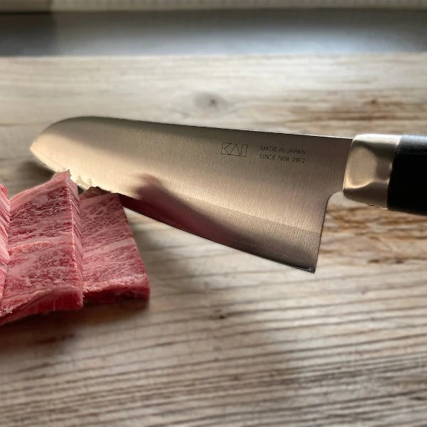 KAI Seki Magoroku Akane Japanese Santoku Knife 16.5 cm